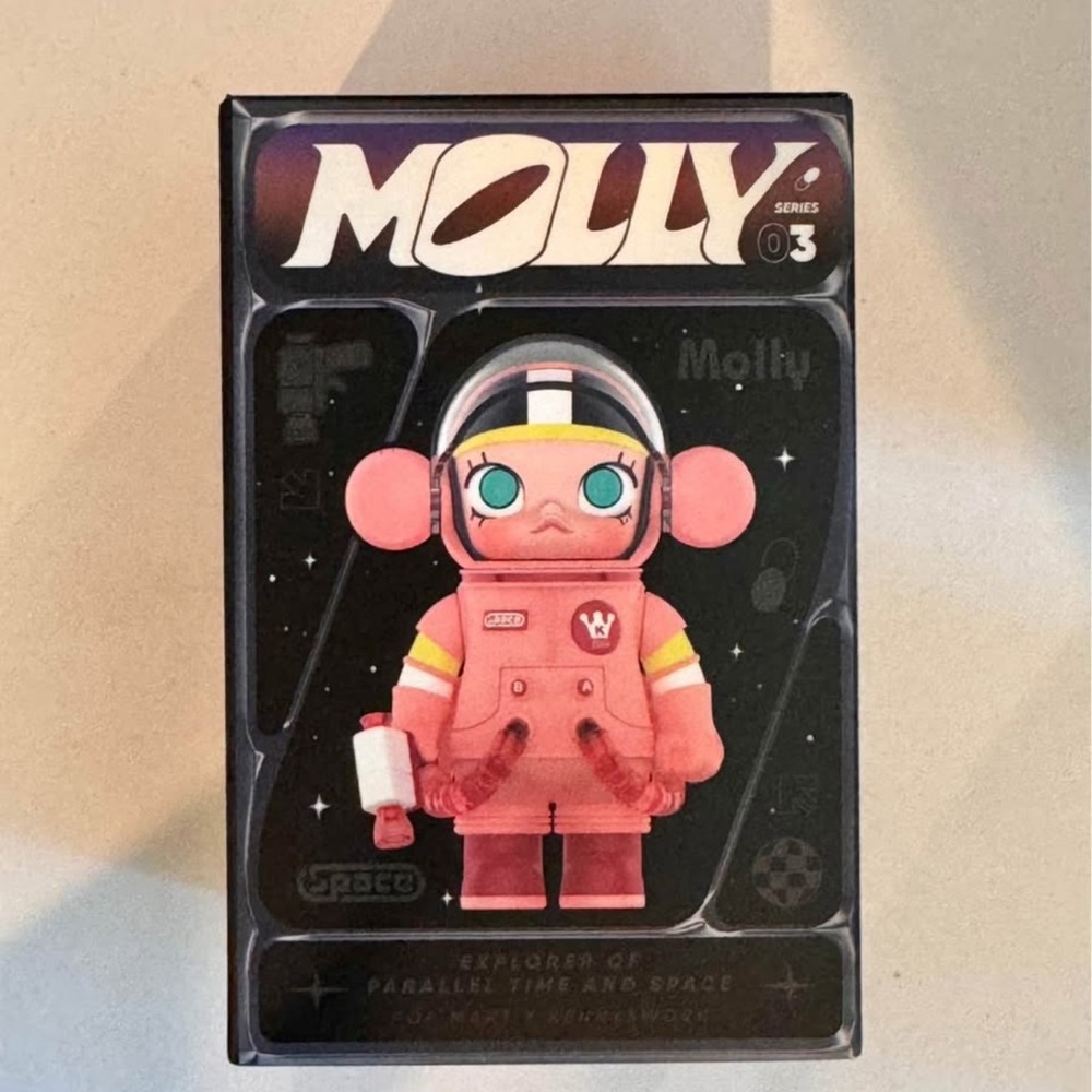 MEGA SPACE MOLLY 100% Series 3 [Ted 2]